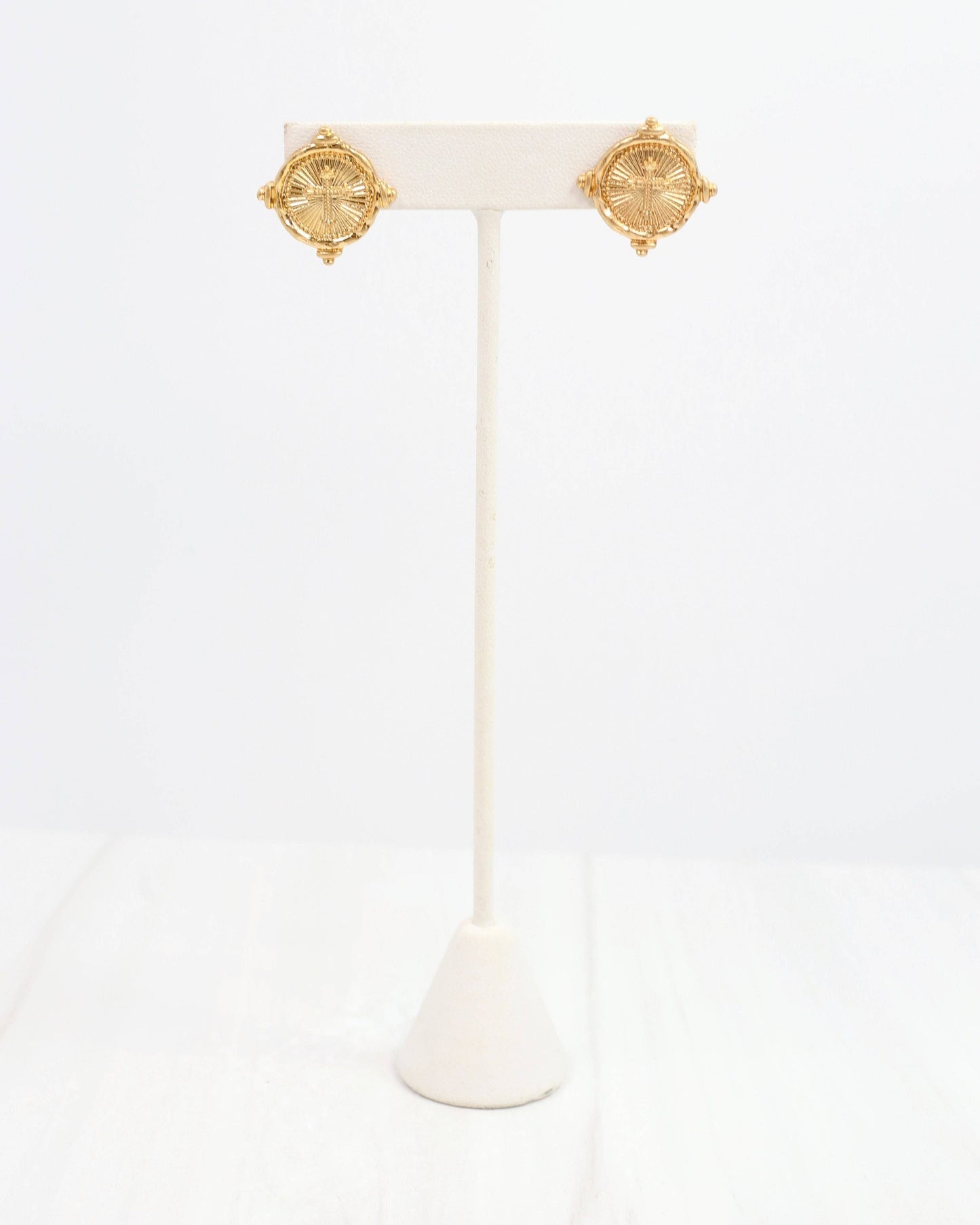 Capitola Cross Stud Worn Gold: Default