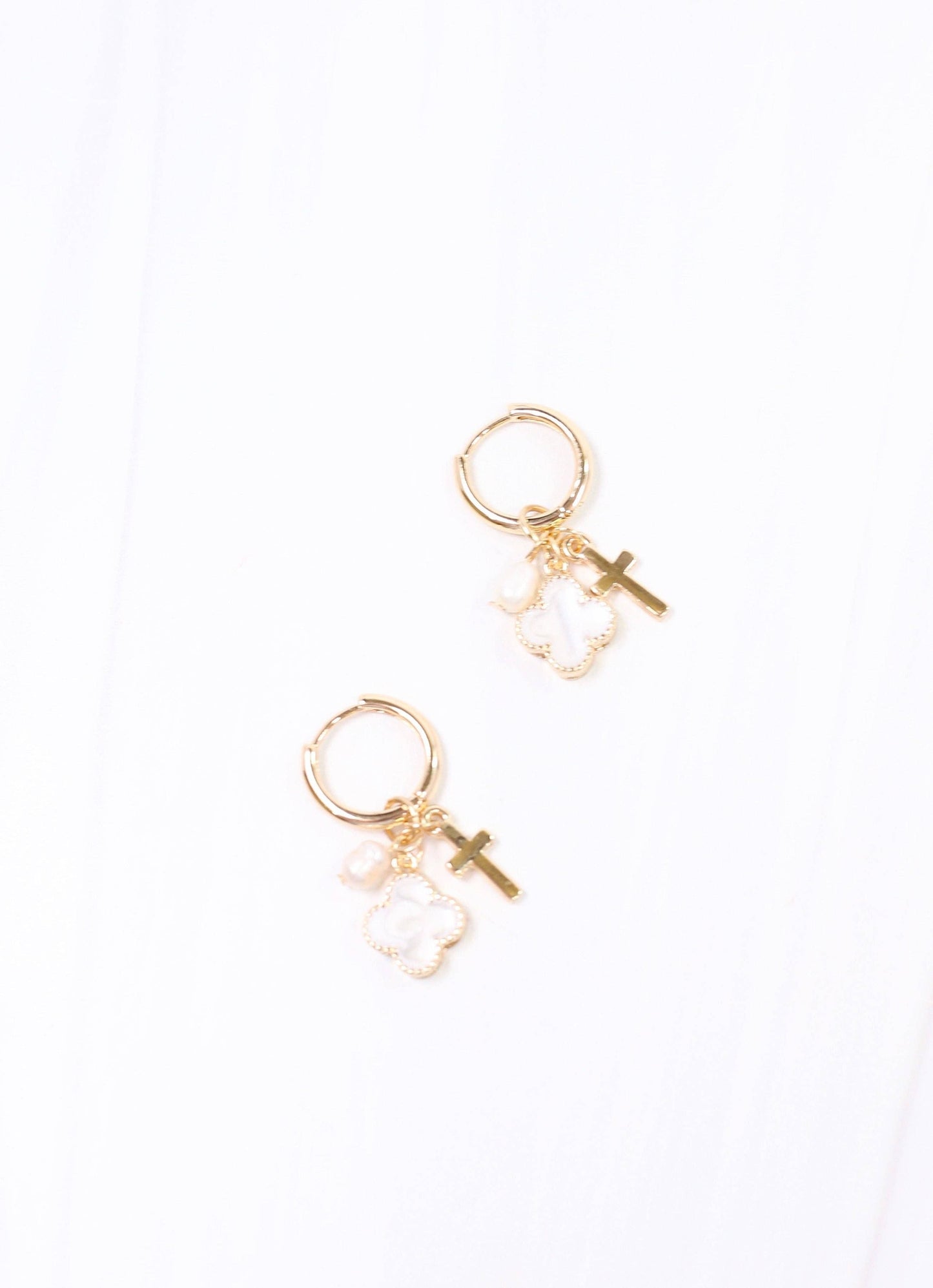 Riccoli Charm Earring GOLD: Default