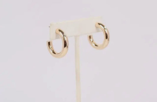 Caroline Hill Betsy Hoop Earring